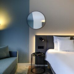 Отель Novotel Zurich City-West Швейцария, Цюрих - 9 отзывов об отеле, цены и фото номеров - забронировать отель Novotel Zurich City-West онлайн комната для гостей фото 4