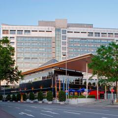 Отель Pullman Cologne Германия, Кёльн - 2 отзыва об отеле, цены и фото номеров - забронировать отель Pullman Cologne онлайн городской автобус