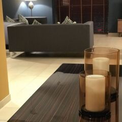 Отель Yanjoon Holiday Homes - Marina Tower гостиничный бар