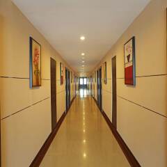 OYO 10392 Hotel Corbiz Tower интерьер отеля