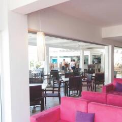 Marlita Beach Hotel Apartments Протарас гостиничный бар
