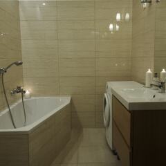 Апартаменты Károlyi Garden Apartment ванная