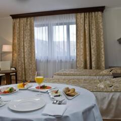 Hotel Crocus в номере