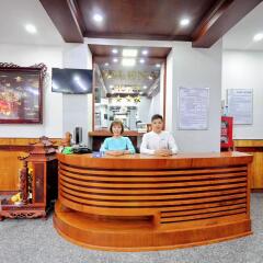 Selena Hotel интерьер отеля