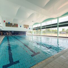 Отель Crowne Plaza Liverpool - John Lennon Airport Великобритания, Ливерпуль - отзывы, цены и фото номеров - забронировать отель Crowne Plaza Liverpool - John Lennon Airport онлайн бассейн фото 3