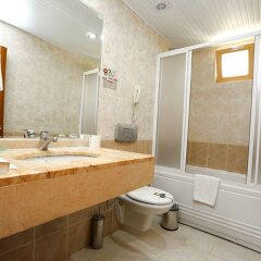 Отель Lyra Resort - All Inclusive Сиде ванная фото 2