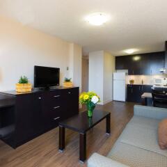 Отель West Coast Suites at UBC Канада, Аптаун - отзывы, цены и фото номеров - забронировать отель West Coast Suites at UBC онлайн удобства в номере