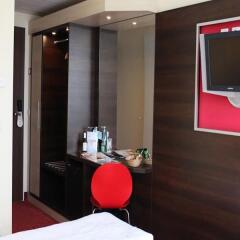AZIMUT Hotel City South Berlin 3* Стандартный номер с разными типами кроватей фото 5