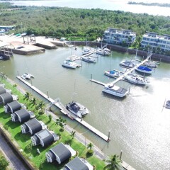Отель Krabi Boat Lagoon Resort парковка