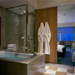 Отель Park Hyatt Tokyo Япония, Токио - отзывы, цены и фото номеров - забронировать отель Park Hyatt Tokyo онлайн ванная