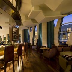 Отель Courtyard By Marriott Seoul Times Square гостиничный бар