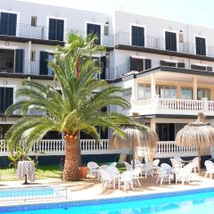 Отель Boutique Bon Repos - Adults Only бассейн