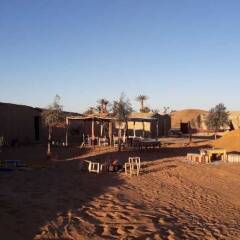 Отель Sahara Camp & Camel Trek Марокко, Мерзуга - отзывы, цены и фото номеров - забронировать отель Sahara Camp & Camel Trek онлайн приотельная территория фото 2