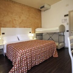 Отель Park Hotel Serena Италия, Римини - 1 отзыв об отеле, цены и фото номеров - забронировать отель Park Hotel Serena онлайн комната для гостей фото 5