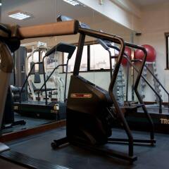 Avari Dubai Hotel фитнесс-зал фото 3