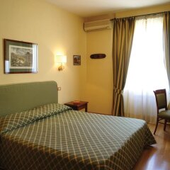 Hotel Colosseum комната для гостей
