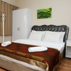 Sultan Hostel & Guesthouse сейф в номере
