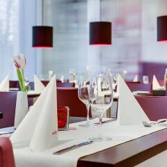 Отель IntercityHotel Hamburg Dammtor-Messe гостиничный бар