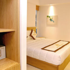Golden Holiday Hotel сейф в номере