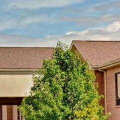 Отель Days Inn & Suites Louisville Airport SW бассейн