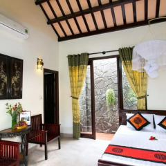 Отель Bonsai Homestay Хойан комната для гостей фото 3