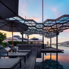 Hotel Indigo Phuket Patong бассейн фото 3