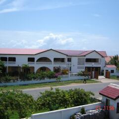 Отель Almond Tree Guest House балкон