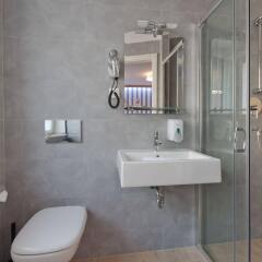 Отель B&B Molo Sopot Польша, Сопот - отзывы, цены и фото номеров - забронировать отель B&B Molo Sopot онлайн ванная фото 2