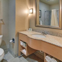 Comfort Suites Lindale - Tyler North in Lindale, United States of America from 109$, photos, reviews - zenhotels.com bathroom