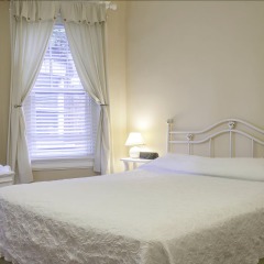 Отель Adams Inn комната для гостей