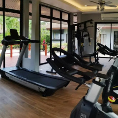 Отель Lanta Sand Resort & Spa фитнесс-зал
