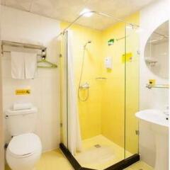 Отель Home Inn Hotel Xian Xiangzimiao Street Китай, Сиань - отзывы, цены и фото номеров - забронировать отель Home Inn Hotel Xian Xiangzimiao Street онлайн ванная