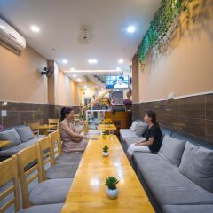 Отель Language Exchange гостиничный бар