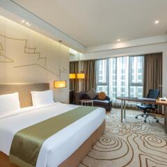 Отель Holiday Inn Shanghai Hongqiao комната для гостей