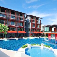Отель Red Ginger Chic Resort бассейн
