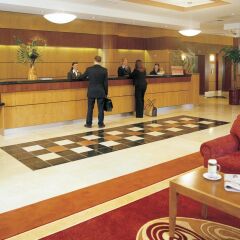 Отель Jurys Inn Brighton Великобритания, Брайтон - 1 отзыв об отеле, цены и фото номеров - забронировать отель Jurys Inn Brighton онлайн интерьер отеля фото 2