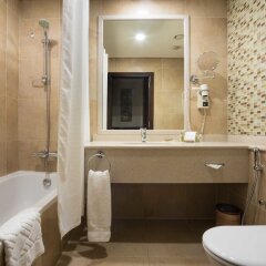 Отель Hilton Garden Inn Riyadh Olaya ванная