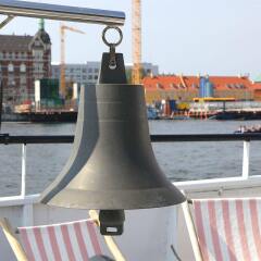 Отель Copenhagen Houseboat бассейн