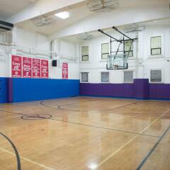 Отель Green Point YMCA спортивное сооружение