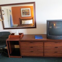 Отель Days Inn Elk Grove Village Chicago OHare Airport West удобства в номере фото 2