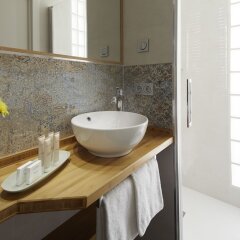 Отель Hamar Apartment by FeelFree Rentals Испания, Сан-Себастьян - отзывы, цены и фото номеров - забронировать отель Hamar Apartment by FeelFree Rentals онлайн ванная фото 2