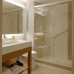 Hyatt Place Boca Raton/Downtown in Boca Raton, United States of America from 235$, photos, reviews - zenhotels.com bathroom photo 3