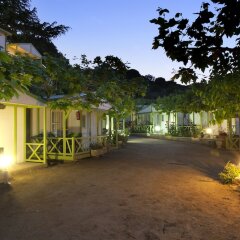 Отель Camping Bungalows El Far парковка