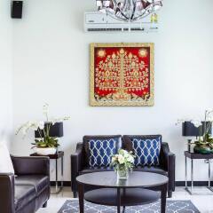 Отель Waterford Condominium Sukhumvit 50 Бангкок комната для гостей фото 3