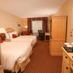 Отель Hilton Garden Inn Orlando at SeaWorld комната для гостей фото 2