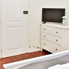 Отель St. Ander's Guest House сейф в номере