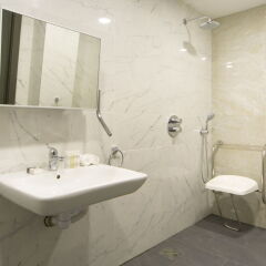 Гостиница DoubleTree by Hilton Kazan City Center ванная фото 2
