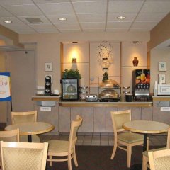 Comfort Inn & Suites Madison - Airport in Madison, United States of America from 121$, photos, reviews - zenhotels.com meals