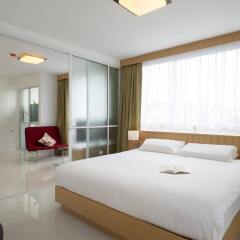 Отель Modern Thai Suites Таиланд, Пхукет - отзывы, цены и фото номеров - забронировать отель Modern Thai Suites онлайн комната для гостей фото 4