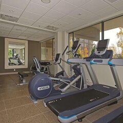 Отель DoubleTree by Hilton Hotel & Suites Victoria Канада, Виктория - отзывы, цены и фото номеров - забронировать отель DoubleTree by Hilton Hotel & Suites Victoria онлайн фитнесс-зал фото 4